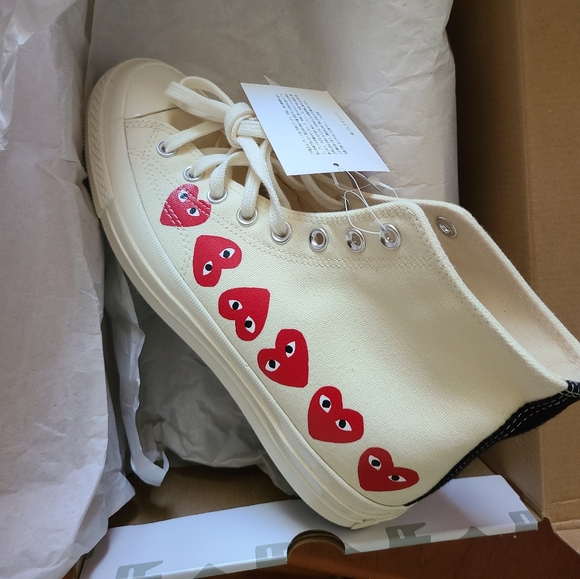 Brand New Converse x Comme de Garcon Play - Picture 1 of 5